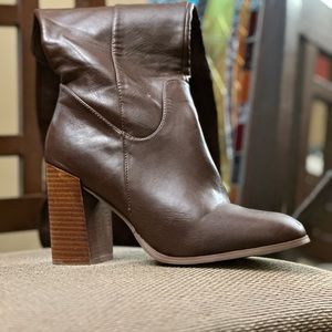 Brown Knee high boots - Casual Chic Flair